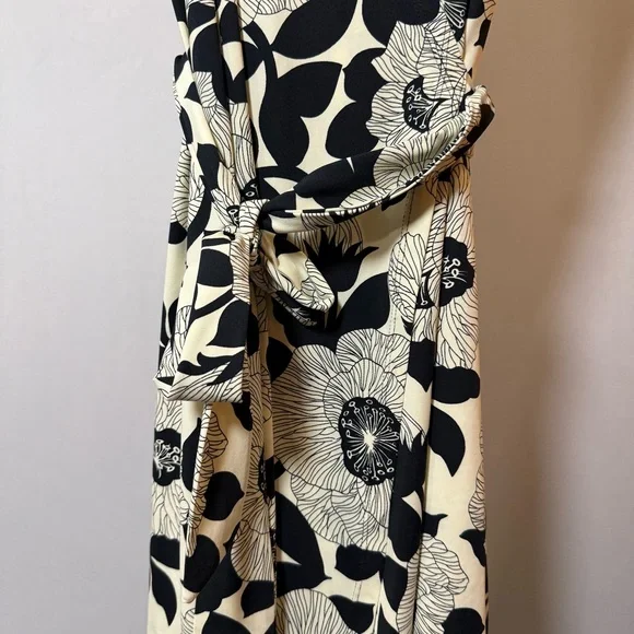 Flora Bea NYC NWT Sleeveless Wrap Rica Dress Floral Pattern Black & Cream Sz XL - Picture 6 of 14